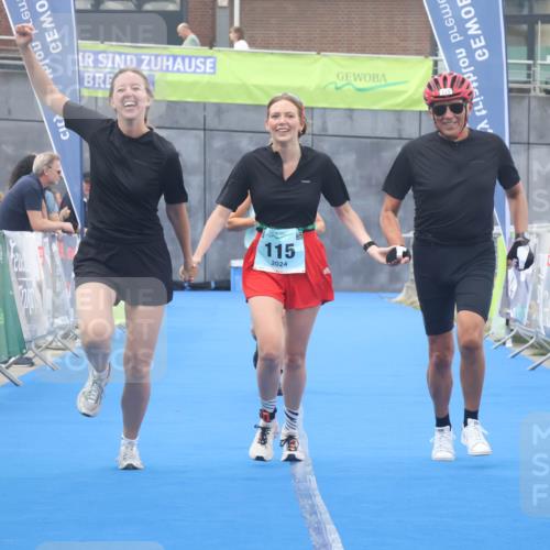11.08.2024 - GEWOBA Citytriathlon Bremen Lena Gebhardt http://msf.ph/oto/6789556 11.08.2024 11:28:24 Ziel 50, 115 meine-sportfotos.de