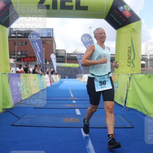 11.08.2024 - GEWOBA Citytriathlon Bremen Lena Gebhardt http://msf.ph/oto/6789585 11.08.2024 11:28:29 Ziel 50, 115 meine-sportfotos.de