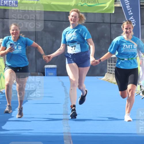 11.08.2024 - GEWOBA Citytriathlon Bremen Lena Gebhardt http://msf.ph/oto/6789594 11.08.2024 11:29:31 Ziel 37 meine-sportfotos.de