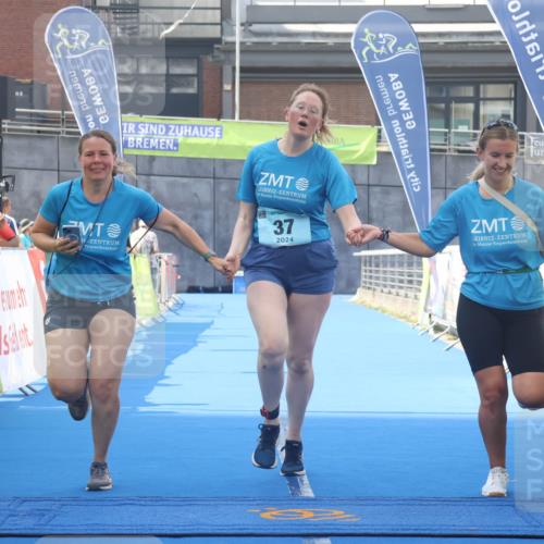 11.08.2024 - GEWOBA Citytriathlon Bremen Lena Gebhardt http://msf.ph/oto/6789605 11.08.2024 11:29:33 Ziel 37 meine-sportfotos.de