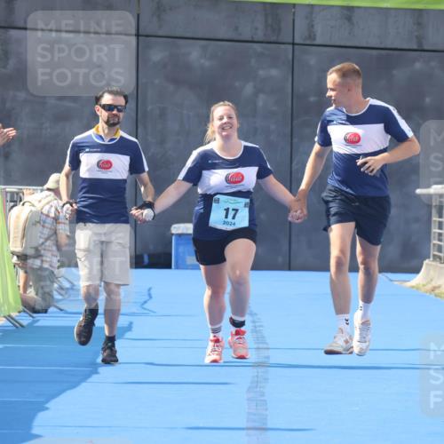 11.08.2024 - GEWOBA Citytriathlon Bremen Lena Gebhardt http://msf.ph/oto/6789668 11.08.2024 11:30:40 Ziel 17 meine-sportfotos.de