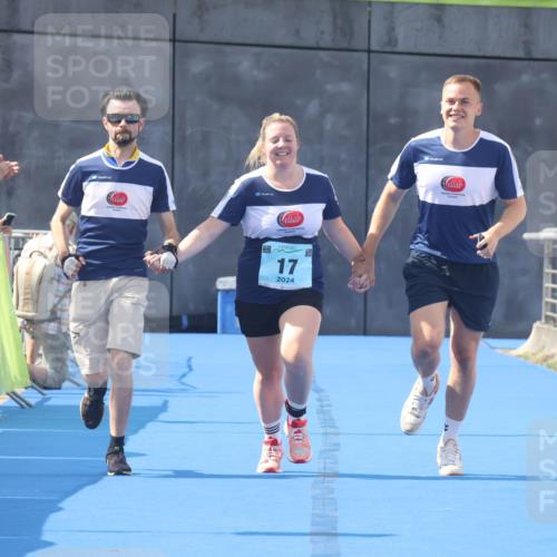 11.08.2024 - GEWOBA Citytriathlon Bremen Lena Gebhardt http://msf.ph/oto/6789669 11.08.2024 11:30:41 Ziel 17 meine-sportfotos.de