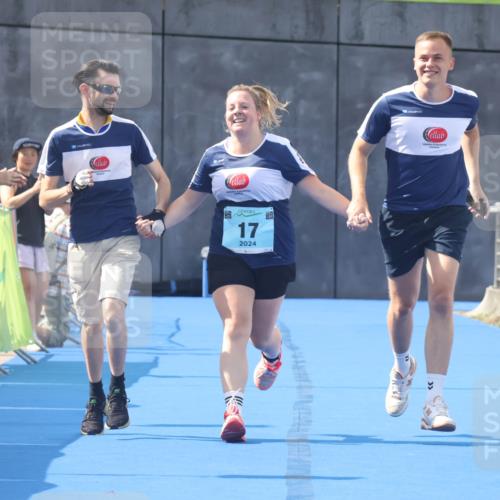 11.08.2024 - GEWOBA Citytriathlon Bremen Lena Gebhardt http://msf.ph/oto/6789672 11.08.2024 11:30:41 Ziel 17 meine-sportfotos.de