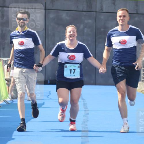 11.08.2024 - GEWOBA Citytriathlon Bremen Lena Gebhardt http://msf.ph/oto/6789677 11.08.2024 11:30:42 Ziel 17 meine-sportfotos.de