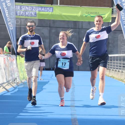 11.08.2024 - GEWOBA Citytriathlon Bremen Lena Gebhardt http://msf.ph/oto/6789683 11.08.2024 11:30:43 Ziel 17 meine-sportfotos.de