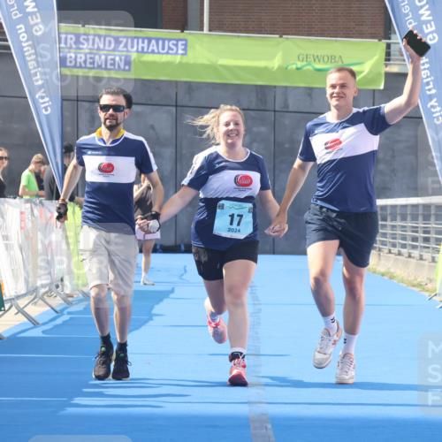 11.08.2024 - GEWOBA Citytriathlon Bremen Lena Gebhardt http://msf.ph/oto/6789685 11.08.2024 11:30:43 Ziel 17 meine-sportfotos.de