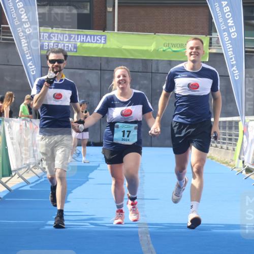 11.08.2024 - GEWOBA Citytriathlon Bremen Lena Gebhardt http://msf.ph/oto/6789691 11.08.2024 11:30:44 Ziel 17 meine-sportfotos.de