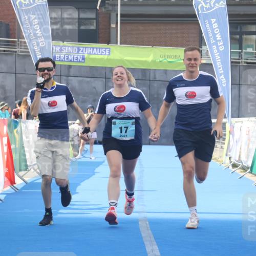 11.08.2024 - GEWOBA Citytriathlon Bremen Lena Gebhardt http://msf.ph/oto/6789695 11.08.2024 11:30:44 Ziel 17 meine-sportfotos.de