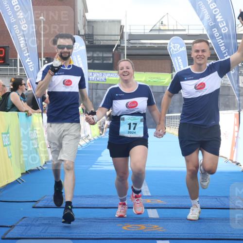 11.08.2024 - GEWOBA Citytriathlon Bremen Lena Gebhardt http://msf.ph/oto/6789707 11.08.2024 11:30:46 Ziel 17 meine-sportfotos.de