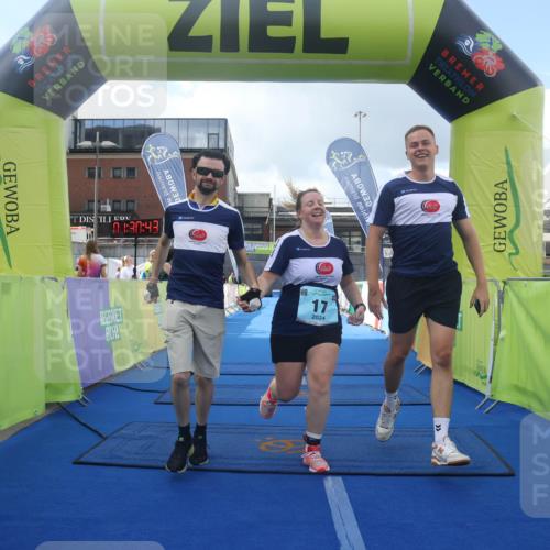 11.08.2024 - GEWOBA Citytriathlon Bremen Lena Gebhardt http://msf.ph/oto/6789713 11.08.2024 11:30:47 Ziel 17 meine-sportfotos.de
