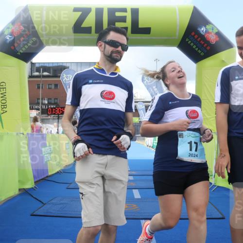 11.08.2024 - GEWOBA Citytriathlon Bremen Lena Gebhardt http://msf.ph/oto/6789720 11.08.2024 11:30:48 Ziel 17 meine-sportfotos.de
