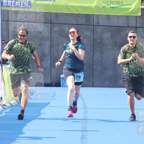 11.08.2024 - GEWOBA Citytriathlon Bremen Lena Gebhardt http://msf.ph/oto/6789768 11.08.2024 11:31:47 Ziel 75 meine-sportfotos.de