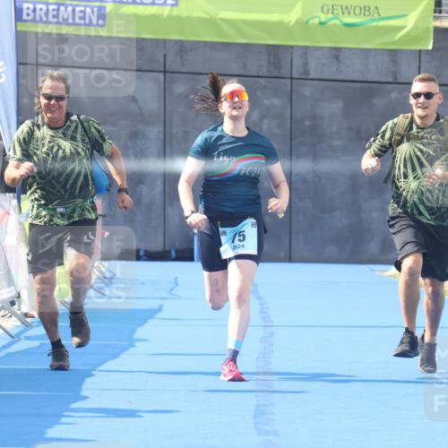 11.08.2024 - GEWOBA Citytriathlon Bremen Lena Gebhardt http://msf.ph/oto/6789772 11.08.2024 11:31:47 Ziel 75 meine-sportfotos.de