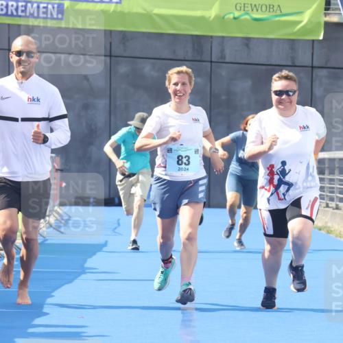 11.08.2024 - GEWOBA Citytriathlon Bremen Lena Gebhardt http://msf.ph/oto/6789811 11.08.2024 11:32:31 Ziel 53, 83 meine-sportfotos.de