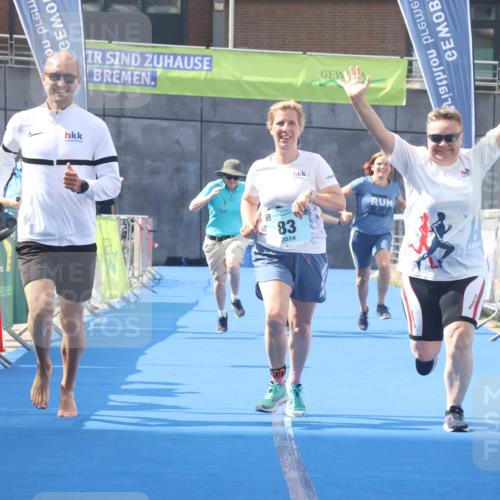 11.08.2024 - GEWOBA Citytriathlon Bremen Lena Gebhardt http://msf.ph/oto/6789821 11.08.2024 11:32:32 Ziel 53, 83 meine-sportfotos.de