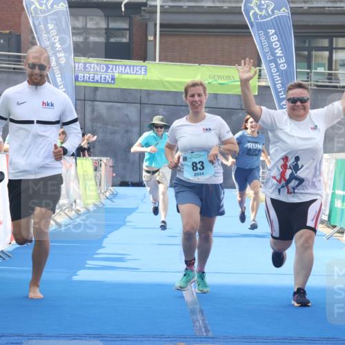 11.08.2024 - GEWOBA Citytriathlon Bremen Lena Gebhardt http://msf.ph/oto/6789826 11.08.2024 11:32:33 Ziel 53, 83 meine-sportfotos.de