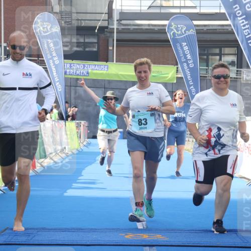 11.08.2024 - GEWOBA Citytriathlon Bremen Lena Gebhardt http://msf.ph/oto/6789832 11.08.2024 11:32:34 Ziel 53, 83 meine-sportfotos.de