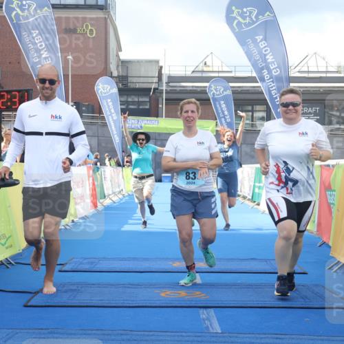 11.08.2024 - GEWOBA Citytriathlon Bremen Lena Gebhardt http://msf.ph/oto/6789837 11.08.2024 11:32:34 Ziel 53, 83 meine-sportfotos.de