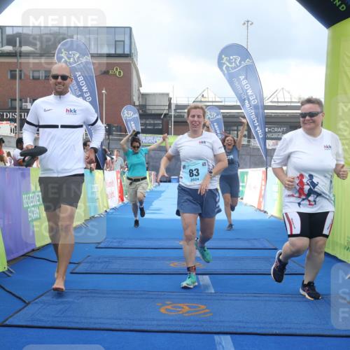 11.08.2024 - GEWOBA Citytriathlon Bremen Lena Gebhardt http://msf.ph/oto/6789840 11.08.2024 11:32:35 Ziel 53, 83 meine-sportfotos.de