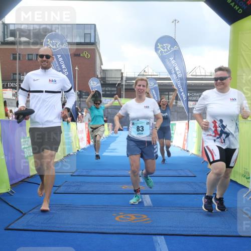 11.08.2024 - GEWOBA Citytriathlon Bremen Lena Gebhardt http://msf.ph/oto/6789842 11.08.2024 11:32:35 Ziel 53, 83 meine-sportfotos.de