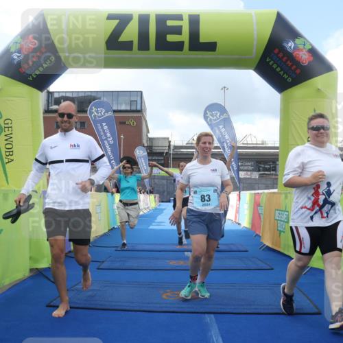 11.08.2024 - GEWOBA Citytriathlon Bremen Lena Gebhardt http://msf.ph/oto/6789846 11.08.2024 11:32:36 Ziel 53, 83 meine-sportfotos.de