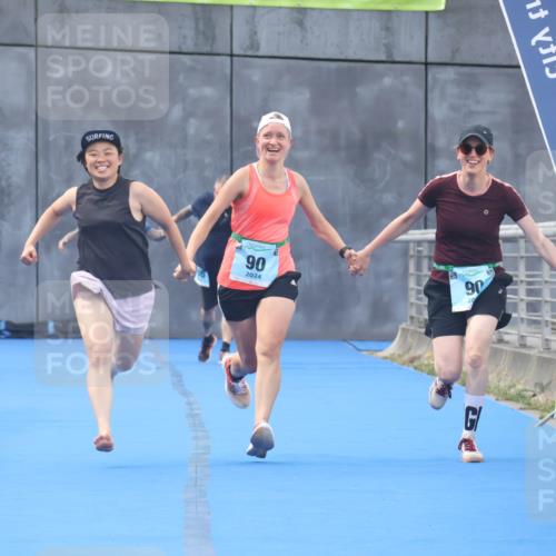 11.08.2024 - GEWOBA Citytriathlon Bremen Lena Gebhardt http://msf.ph/oto/6789867 11.08.2024 11:34:25 Ziel 90 meine-sportfotos.de