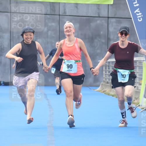 11.08.2024 - GEWOBA Citytriathlon Bremen Lena Gebhardt http://msf.ph/oto/6789874 11.08.2024 11:34:26 Ziel 90, 108 meine-sportfotos.de