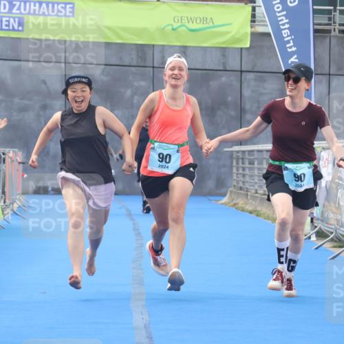 11.08.2024 - GEWOBA Citytriathlon Bremen Lena Gebhardt http://msf.ph/oto/6789880 11.08.2024 11:34:27 Ziel 90, 108 meine-sportfotos.de