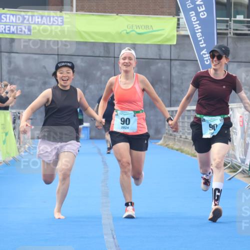 11.08.2024 - GEWOBA Citytriathlon Bremen Lena Gebhardt http://msf.ph/oto/6789882 11.08.2024 11:34:27 Ziel 90, 108 meine-sportfotos.de