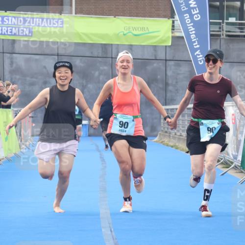 11.08.2024 - GEWOBA Citytriathlon Bremen Lena Gebhardt http://msf.ph/oto/6789883 11.08.2024 11:34:27 Ziel 90, 108 meine-sportfotos.de