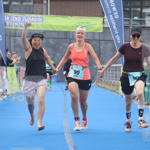 11.08.2024 - GEWOBA Citytriathlon Bremen Lena Gebhardt http://msf.ph/oto/6789889 11.08.2024 11:34:28 Ziel 90, 108 meine-sportfotos.de