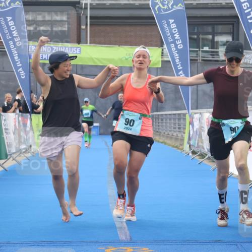 11.08.2024 - GEWOBA Citytriathlon Bremen Lena Gebhardt http://msf.ph/oto/6789894 11.08.2024 11:34:29 Ziel 90, 108 meine-sportfotos.de