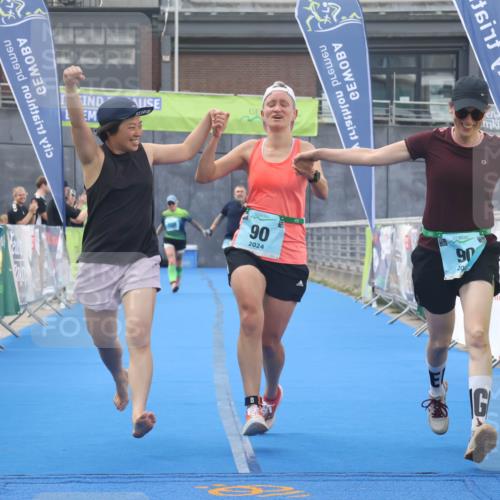 11.08.2024 - GEWOBA Citytriathlon Bremen Lena Gebhardt http://msf.ph/oto/6789896 11.08.2024 11:34:29 Ziel 90, 108 meine-sportfotos.de