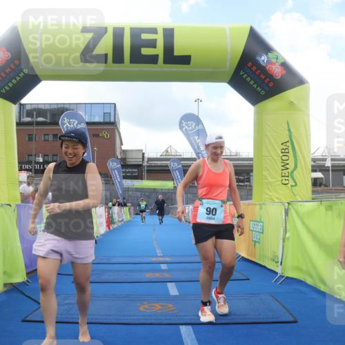 11.08.2024 - GEWOBA Citytriathlon Bremen Lena Gebhardt http://msf.ph/oto/6789916 11.08.2024 11:34:31 Ziel 90, 108 meine-sportfotos.de