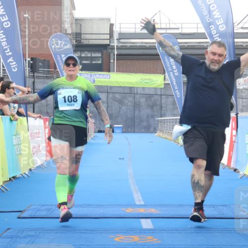 11.08.2024 - GEWOBA Citytriathlon Bremen Lena Gebhardt http://msf.ph/oto/6789935 11.08.2024 11:34:37 Ziel 90, 108 meine-sportfotos.de