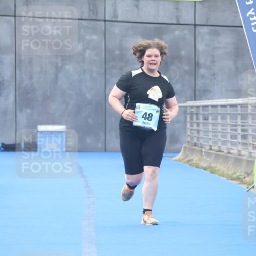11.08.2024 - GEWOBA Citytriathlon Bremen Lena Gebhardt http://msf.ph/oto/6789954 11.08.2024 11:37:14 Ziel 48 meine-sportfotos.de