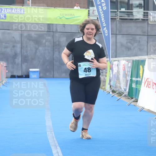 11.08.2024 - GEWOBA Citytriathlon Bremen Lena Gebhardt http://msf.ph/oto/6789968 11.08.2024 11:37:18 Ziel 48 meine-sportfotos.de