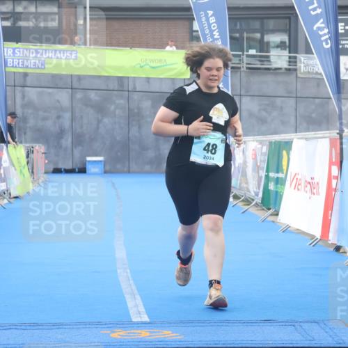 11.08.2024 - GEWOBA Citytriathlon Bremen Lena Gebhardt http://msf.ph/oto/6789974 11.08.2024 11:37:18 Ziel 48 meine-sportfotos.de