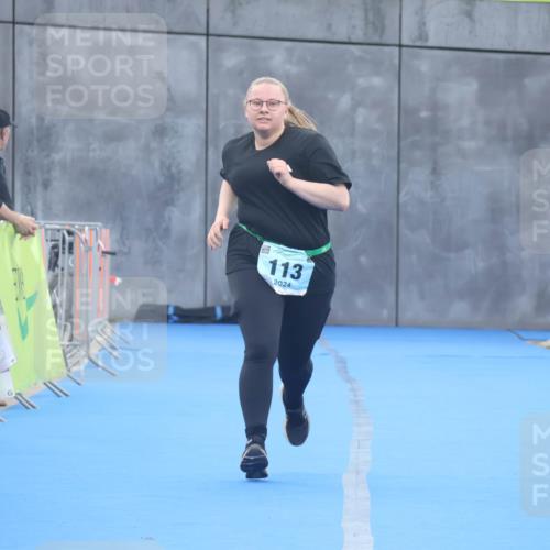 11.08.2024 - GEWOBA Citytriathlon Bremen Lena Gebhardt http://msf.ph/oto/6789987 11.08.2024 11:39:00 Ziel 113 meine-sportfotos.de
