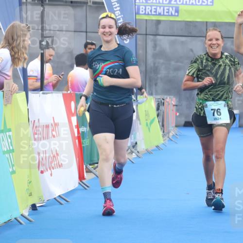 11.08.2024 - GEWOBA Citytriathlon Bremen Lena Gebhardt http://msf.ph/oto/6790058 11.08.2024 11:39:15 Ziel 76 meine-sportfotos.de