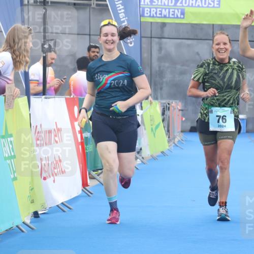11.08.2024 - GEWOBA Citytriathlon Bremen Lena Gebhardt http://msf.ph/oto/6790060 11.08.2024 11:39:15 Ziel 76 meine-sportfotos.de