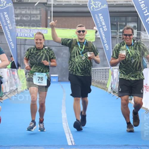 11.08.2024 - GEWOBA Citytriathlon Bremen Lena Gebhardt http://msf.ph/oto/6790068 11.08.2024 11:39:17 Ziel 76 meine-sportfotos.de