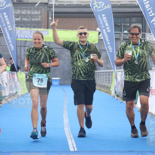 11.08.2024 - GEWOBA Citytriathlon Bremen Lena Gebhardt http://msf.ph/oto/6790070 11.08.2024 11:39:17 Ziel 76 meine-sportfotos.de