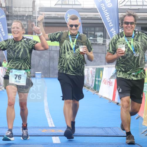 11.08.2024 - GEWOBA Citytriathlon Bremen Lena Gebhardt http://msf.ph/oto/6790076 11.08.2024 11:39:18 Ziel 76 meine-sportfotos.de