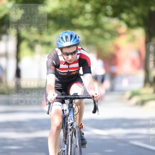11.08.2024 - GEWOBA Citytriathlon Bremen H.Heesch http://msf.ph/oto/6797391 11.08.2024 11:51:48 Laufen  meine-sportfotos.de