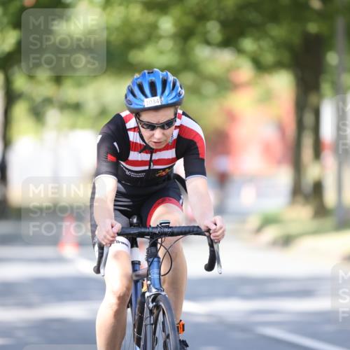 11.08.2024 - GEWOBA Citytriathlon Bremen H.Heesch http://msf.ph/oto/6797393 11.08.2024 11:51:48 Laufen  meine-sportfotos.de