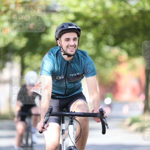 11.08.2024 - GEWOBA Citytriathlon Bremen H.Heesch http://msf.ph/oto/6797434 11.08.2024 11:51:55 Laufen  meine-sportfotos.de