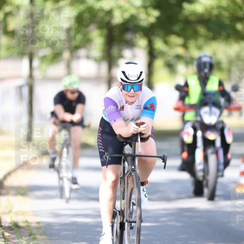 11.08.2024 - GEWOBA Citytriathlon Bremen H.Heesch http://msf.ph/oto/6797458 11.08.2024 11:52:03 Laufen  meine-sportfotos.de