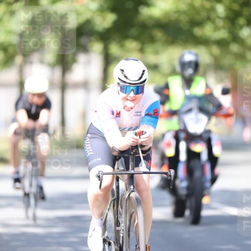 11.08.2024 - GEWOBA Citytriathlon Bremen H.Heesch http://msf.ph/oto/6797463 11.08.2024 11:52:04 Laufen  meine-sportfotos.de