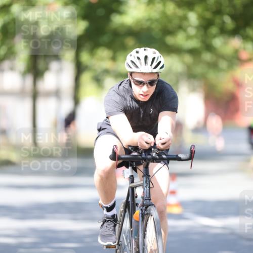 11.08.2024 - GEWOBA Citytriathlon Bremen H.Heesch http://msf.ph/oto/6797472 11.08.2024 11:52:05 Laufen  meine-sportfotos.de